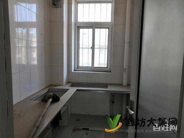 福滿園上下復(fù)式，精裝未住，四室兩廳帶倉(cāng)庫(kù)