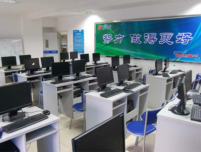 一度軟件教育學(xué)院——打造專業(yè)計算機(jī)軟件開發(fā)人才